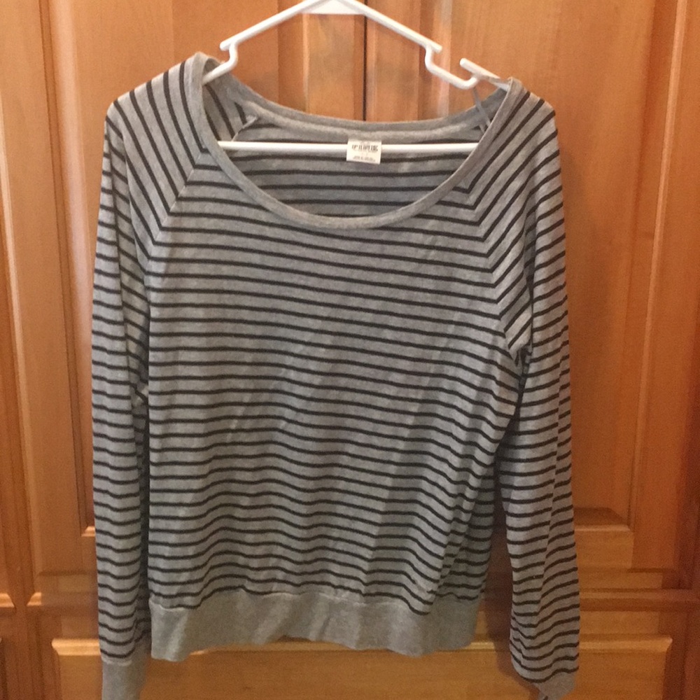 Stripped Long sleeve top